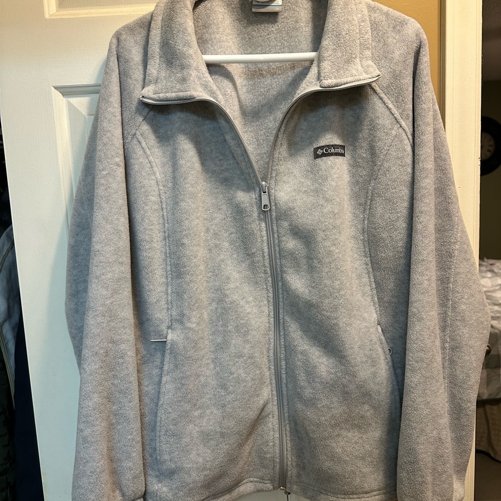 Columbia Light Gray Full-Zip Fleece Jacket